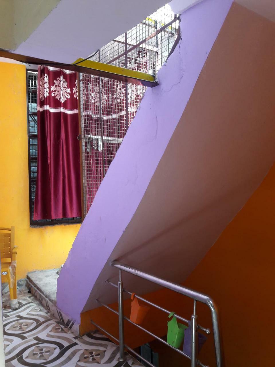 Mother Hostel Varanasi Exterior photo